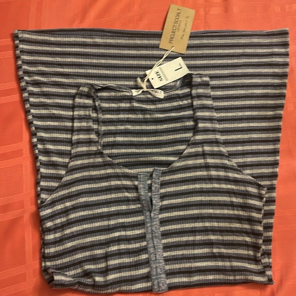 Project Social T-shirt Dress - Picture 4 of 4